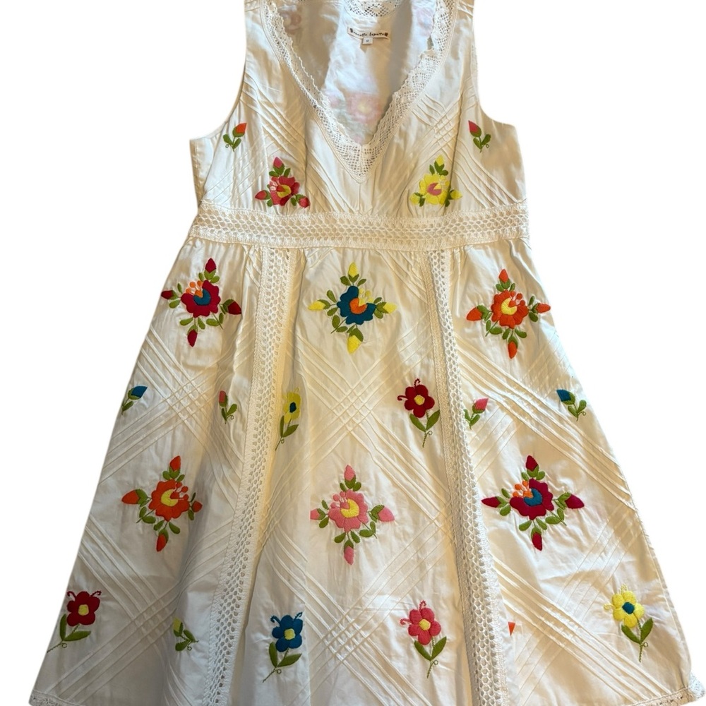 Nanette Lepore Ivory Dress with Vibrant Floral Patterns